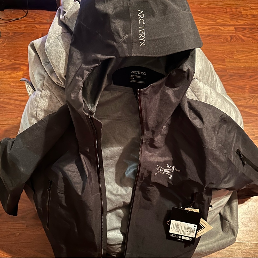 Arc’teryx Sabre goretex jacket